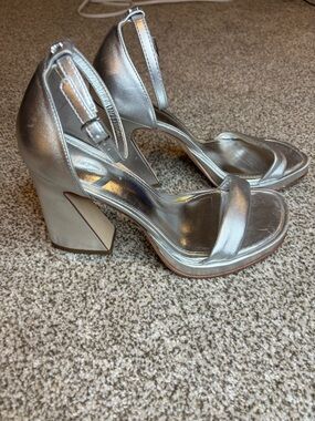 Circus by Sam Edelman Silver Metallic Block Heel Sandals
